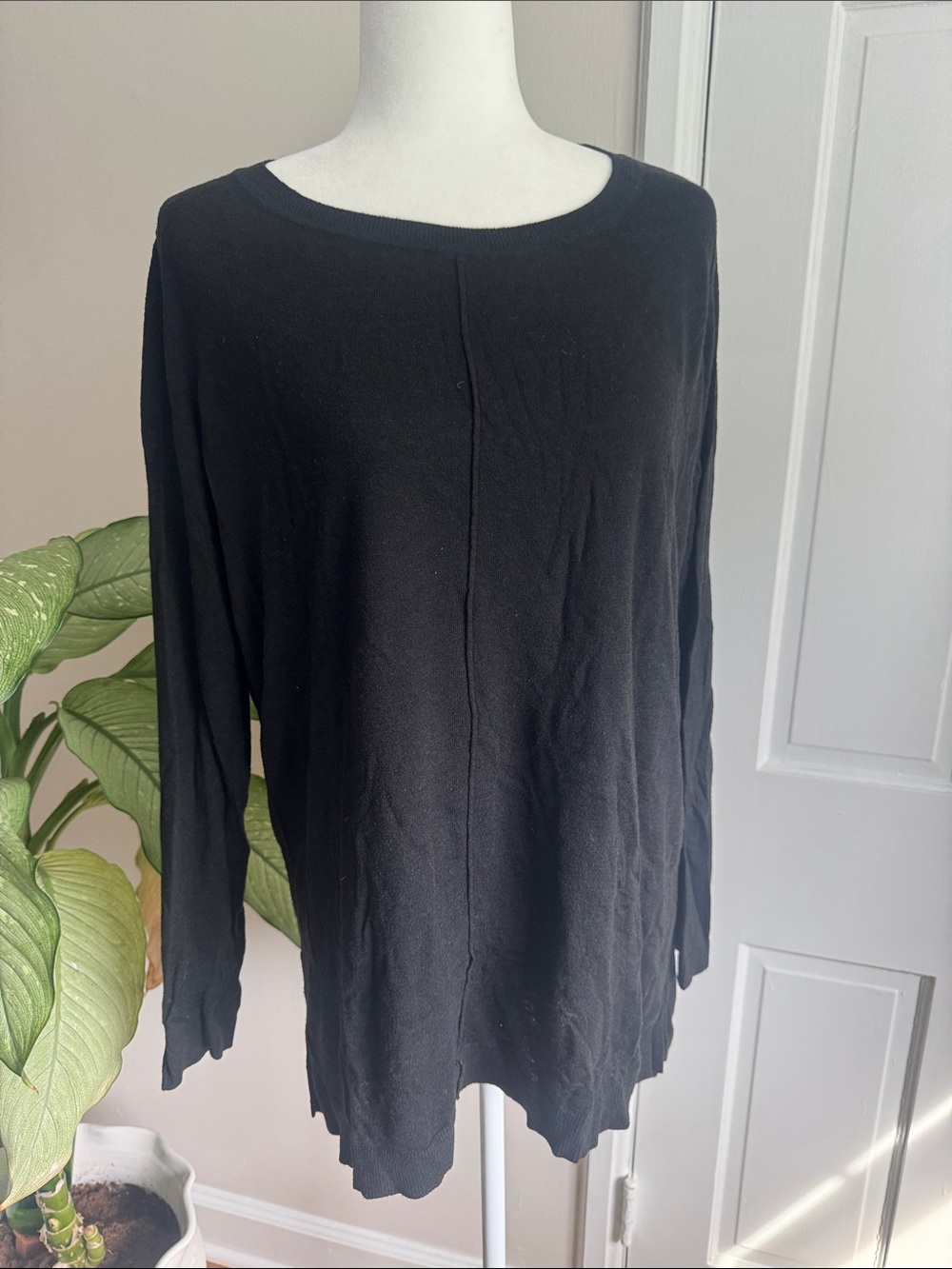 LOFT Long Sweater - Black - Size Large